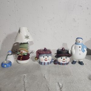 Festive Snowman Candle Holders Set 5 Piece Set.
